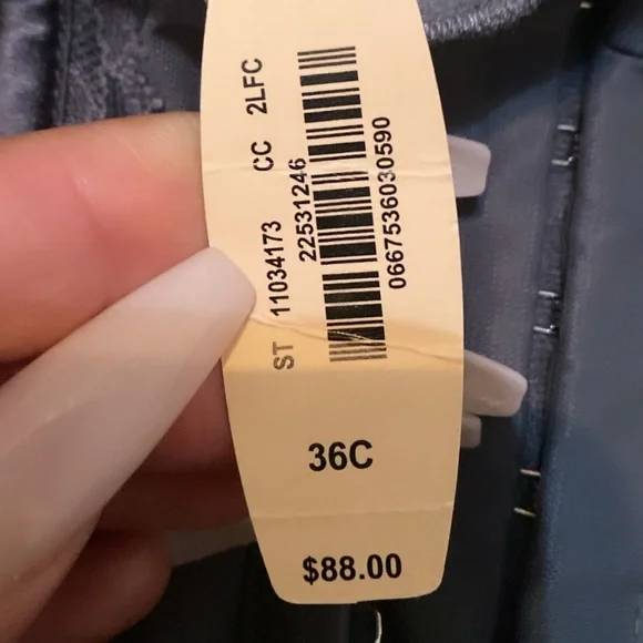 Victoria Secret Corset - Picture 2 of 3